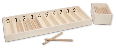 Holzbox mit 10 Fächern und Holzspindeln