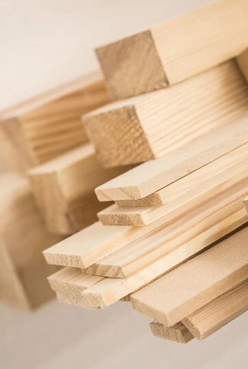 Ansammlung von Holzleisten